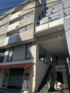 ダブルス和田【3階】の外観