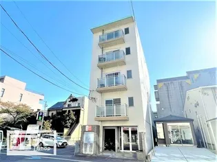 ウッドネスト中央【5階】の外観