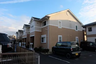 ジャルダン ドゥ トゥルーヌスゥル【1階】の外観