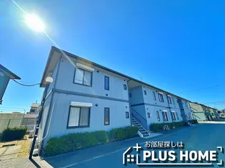 フウルニール・ミー【1階】の外観