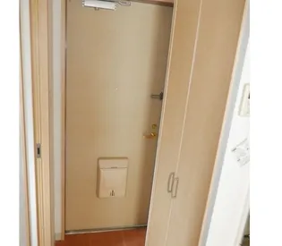 サンモールエイト小石川【4階】の玄関