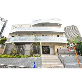 ハーモニーレジデンス新宿河田町【4階】の外観