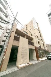 ラティオ南青山【2階】の外観