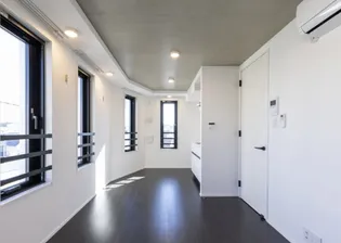 リーヴレジデンス代々木【3階】の居間