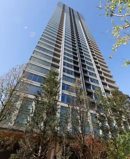 白金ザ・スカイ東棟【6階】の外観