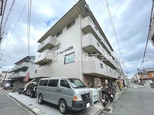 ルシェール西院【3階】の外観