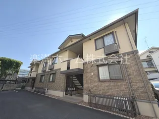 QUATRE FEUILLES 向日町の画像