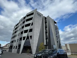 エルグランド春日の画像