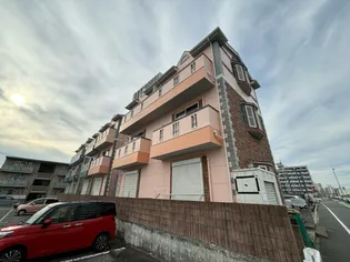 シャトレーヌ諸岡【201号室】の外観