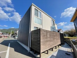 福岡県宗像市三郎丸5丁目【アパート】の外観