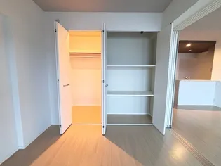 ヴァン・ヴェールⅡ【401号室】のその他画像