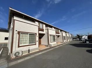 スリーファミーユの画像