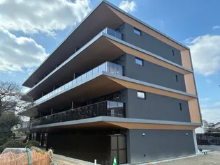 庭園レジデンス西館の画像