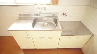 平恒アパート【201号室】のキッチン