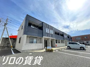 レガシーファクト【1階】の外観