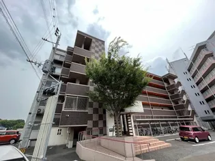 福岡県北九州市八幡西区折尾5丁目【マンション】の外観