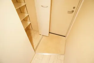 ピアンターレ ウノ【2階】の玄関