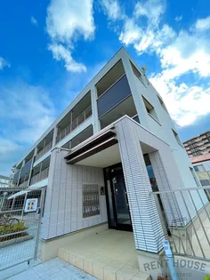 パンプキン クィーン【1階】の外観