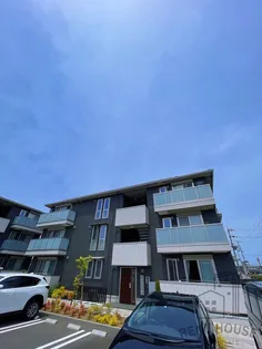 GRANDEL A棟【1階】の外観