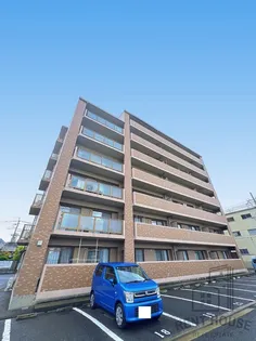 ロイヤルヴェール山下【6階】の外観