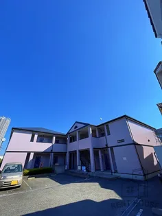 カルティエ 3M【2階】の外観