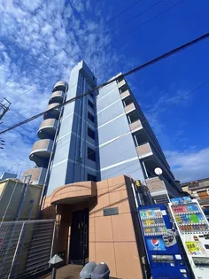 フォーウィングス【1階】の外観