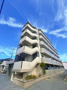 グラディート【5階】の外観