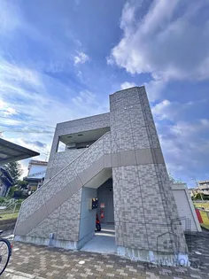 リバーサイドヒルズ【2階】の外観