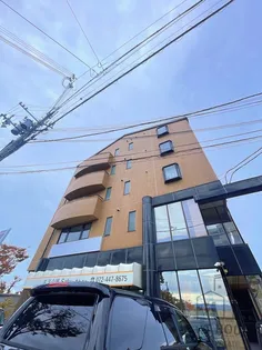 ハイネス・ピヴァット【3階】の外観