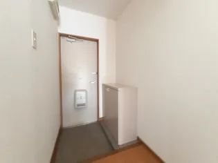 あすなろ【2階】の玄関