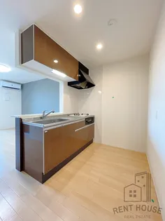 ガーデンハイム J.K【1階】のキッチン