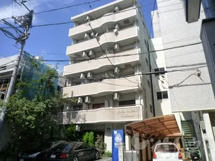 エバーグリーンYAMADA【302号室】の外観