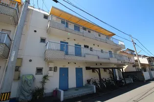 パールハイツ山下【303号室】の外観