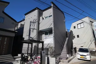 エファージュ【2階】の外観