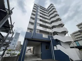 ローヤルシティ北松戸【1号室】の外観