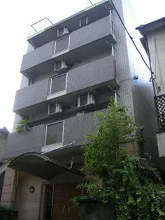 カスタリア原宿【1階】の外観