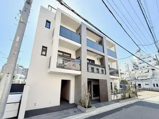 東京都渋谷区初台1丁目【マンション】の外観
