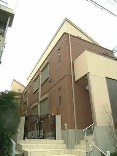 東京都新宿区四谷坂町【アパート】の外観