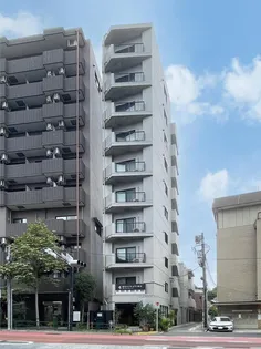 東京都新宿区大京町【マンション】の外観