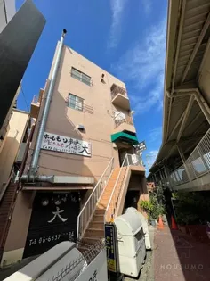 足立ビルの画像