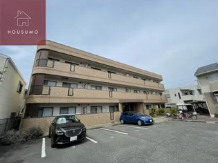 ファミーユ2【3階】の外観