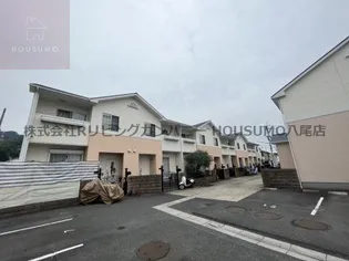 ツインコートいたくらの外観