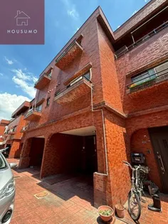 大阪府東大阪市西堤学園町1丁目【一戸建】の外観