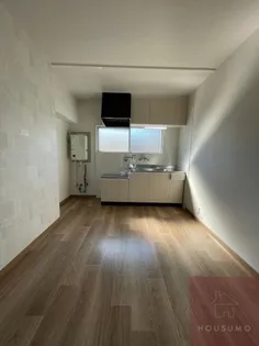 ニュー江坂ハイツ【1階】の居間