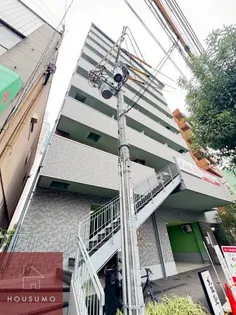 ロイヤルクイーンズパーク吹田片山町【7階】の外観