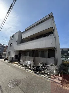 震雲マンション【1階】の外観