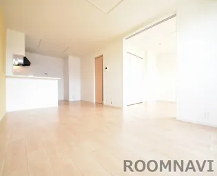 徳島県徳島市応神町東貞方字諏訪ノ市【アパート】の外観