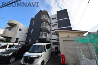 レアオプーロ【2階】の外観