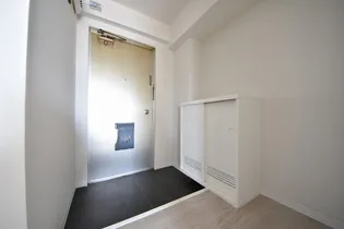 第1木内ハイツ【3階】の玄関