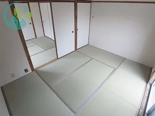 第一坂田ビル【4階】の居間